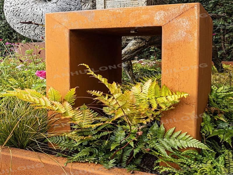<h3>Weather the Elements in Style: Corten Steel Water Features </h3>
